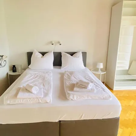 Апартаменты In Zentraler Lage - Nur Wenige Minuten Zum Und Stadt By Interhome Гмунден