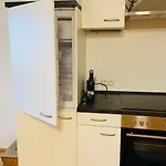 In Zentraler Lage - Nur Wenige Minuten Zum Und Stadt By Interhome Appartement