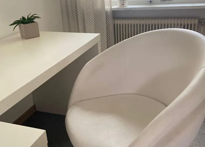 In Zentraler Lage - Nur Wenige Minuten Zum Und Stadt By Interhome * Gmunden